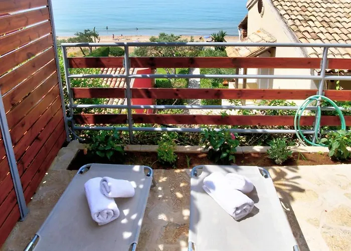 Sea View Maisonette Glyfada Beach